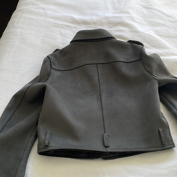 Jacket - Picture 5 of 6